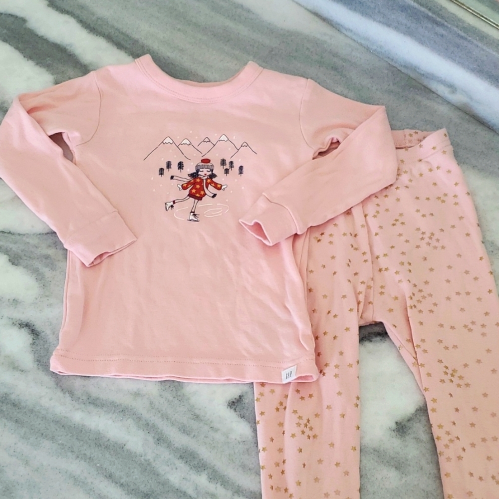 Baby Gap pink ski mountain pajamas 3T